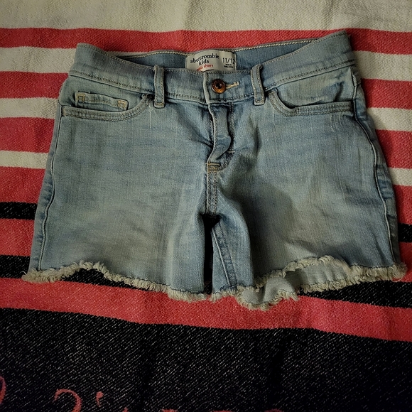 Shorts - Picture 1 of 2